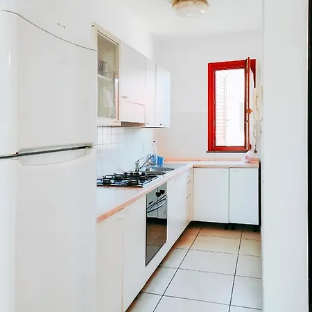 Incantevole Al Primo Piano Con Terrazzo