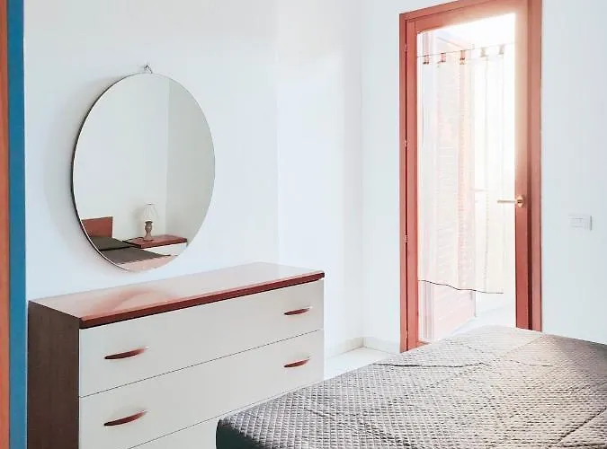 Incantevole Al Primo Piano Con Terrazzo *